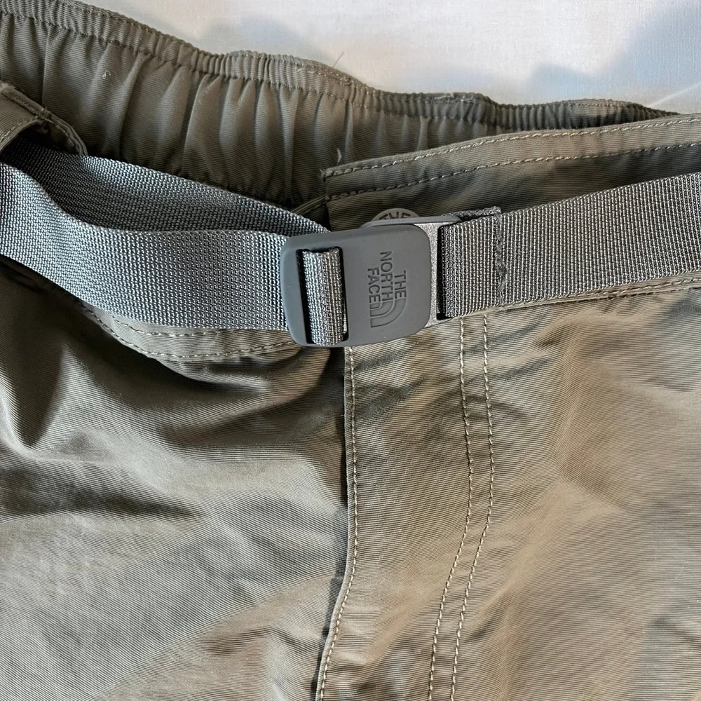 The North Face Convertible Cargo Pants Mens L Olive Green Excellent Zip Off Trek